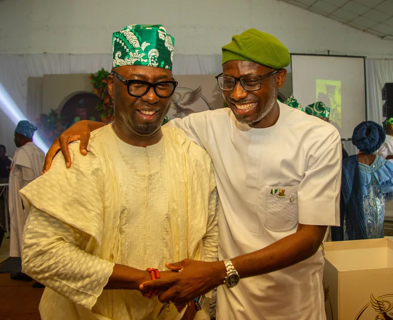 Ayobami with Mogaji Kayode Ogunsola